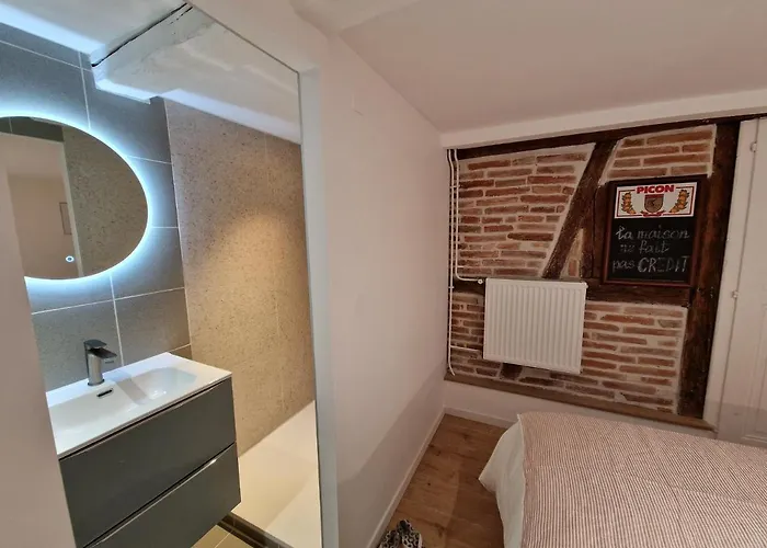 La Petite Porte - Petite Venise - *